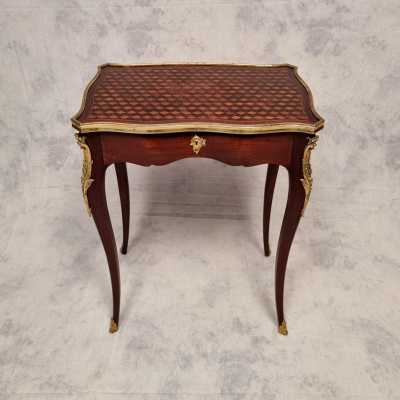 Table dlg Linke
