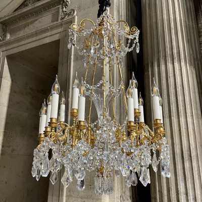 Old chandelier Maison BACCARAT