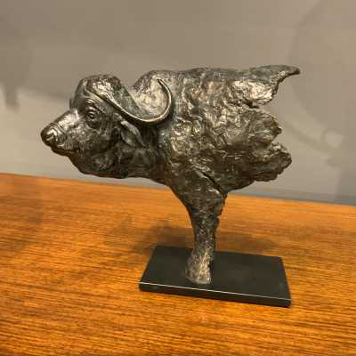 animal sculpture