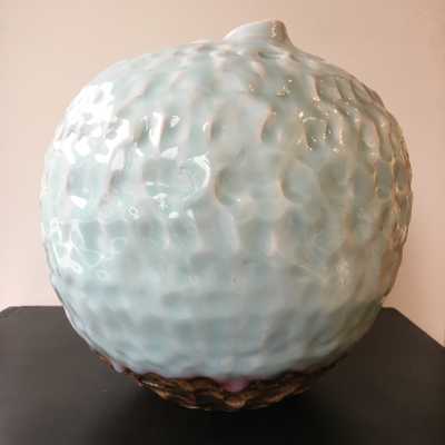 Masamichi Yoshikawa - celadon glazed porcelain