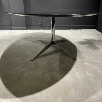 KNOLL