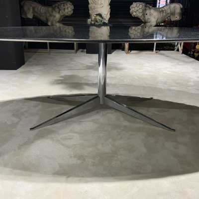KNOLL