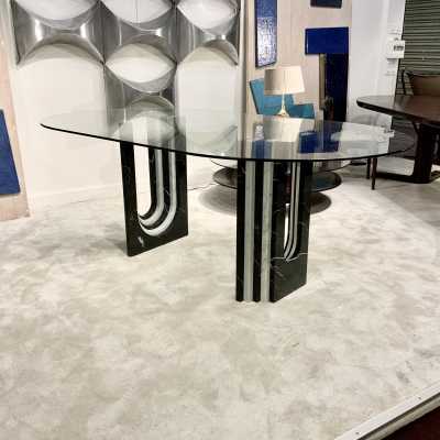 Table de salle à manger design italien 