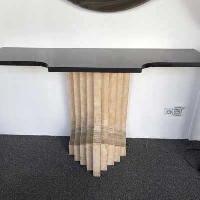 Pair of console tables in travertine and black marble by Catellan Italia. Italy 1970. the publisher of Carlo Scarpa. in the style of Gio Ponti, Gianfranco Frattini, Cassina, Osvaldo Borsani, Joe Colombo, Vico Magistretti, Luisa Parisi, Mario Bellini, Tito Agnoli, Afra Tobia Scarpa, Luciano Frigerio, Sporiti, Marco Zanuso, Giulio Moscatelli, Formanova, Renato Zevi, Romeo Rega, Maison Jansen, Willy Rizzo, Mario Sabot, Home and Garden Gallery, Dal Vera, Angelo Mangiarotti side tables coffee table