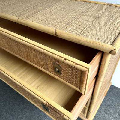 Bamboo and raffia chest of drawers with brass drawer handles by Dal Vera. Italy 1970. in the style of Renato Zevi, Romeo Rega, Maison Jansen, Willy Rizzo, Mario Sabot. console end table coffee table mid-century modern hollywood regency