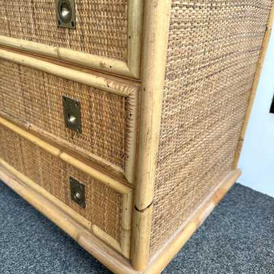 Bamboo and raffia chest of drawers with brass drawer handles by Dal Vera. Italy 1970. in the style of Renato Zevi, Romeo Rega, Maison Jansen, Willy Rizzo, Mario Sabot. console end table coffee table mid-century modern hollywood regency