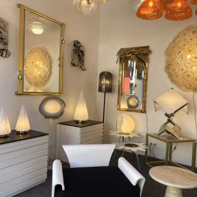 Large cone lamp in speckled white Murano glass and brass by Esperia. Italy 1970 carlo aldo nason mazzega venini vistosi la murrina 1980 chrome metal