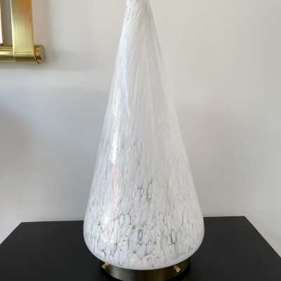 Large cone lamp in speckled white Murano glass and brass by Esperia. Italy 1970 carlo aldo nason mazzega venini vistosi la murrina 1980 chrome metal