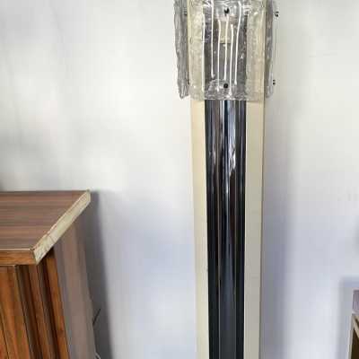 Floor lamp in lacquered chrome metal and Murano glass by Esperia. Italy 1970. in the style of Venini, Vistosi, La Murrina, Seguso, Aldo Nason, Poliarte, Carlo Aldo Nason for Mazzega, Stilnovo, Arteluce, Arredoluce, Artemide, Pierre Cardin, Lumi, Luci, Raak, Angelo Lelii, Francesco Bocola, Superstudio, Enrico Tronconi, Mario Bellini, Harvey Guzzini, Luigi Massoni, Martinelli, Fabio Lenci, Gio Ponti. chandelier mid-century modern space age brass stainless steel