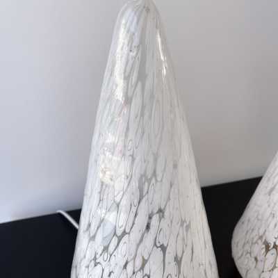 Pair of speckled white Murano glass and brass cone lamps by Esperia. Italy 1970 carlo aldo nason mazzega venini vistosi la murrina