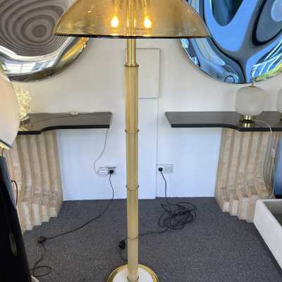 Bamboo style floor lamp in yellow Murano glass and brass by Fabbian. Italy 1970. in the style of Venini, Vistosi, La Murrina, Aldo Carlo Nason, Stilnovo, Joe Colombo, Arteluce, Arredoluce, Lumi, Luci, Rggiani, Sciolari, Werner Pantone, Luigi Colani, Raak, Angelo Lelii, Angelo Brotto, Esperia , Francesco Bocola, Superstudio, Enrico Tronconi, Mario Bellini, Harvey Guzzini, Luigi Massoni, Martinelli, Pierre Cardin, Fabio Lenci, Gio Ponti. mid-century chandelier lamps sconces sconces maison jansen palm tree