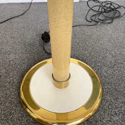 Bamboo style floor lamp in yellow Murano glass and brass by Fabbian. Italy 1970. in the style of Venini, Vistosi, La Murrina, Aldo Carlo Nason, Stilnovo, Joe Colombo, Arteluce, Arredoluce, Lumi, Luci, Rggiani, Sciolari, Werner Pantone, Luigi Colani, Raak, Angelo Lelii, Angelo Brotto, Esperia , Francesco Bocola, Superstudio, Enrico Tronconi, Mario Bellini, Harvey Guzzini, Luigi Massoni, Martinelli, Pierre Cardin, Fabio Lenci, Gio Ponti. mid-century chandelier lamps sconces sconces maison jansen palm tree