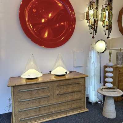 Pair of Murano glass and metal lamps by Leucos. Italy 1980. in the style of Venini, Vistosi, La Murrina, Aldo Carlo Nason, Mazzega, Esperia, Stilnovo, Artemide, Arteluce, Arredoluce, Memphis style, Ettore Sottsass, Joe Colombo, Lumi, Luci, Rggiani, Sciolari, Werner Pantone, Raak, Angelo Lelii, Angelo Brotto, Superstudio, Enrico Tronconi, Mario Bellini, Harvey Guzzini, Luigi Massoni, Martinelli, Pierre Cardin, Fabio Lenci chandelier floor lamp sconces mid-century modern space age brass