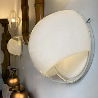 Pair of wall or ceiling lamps model LP245 in Murano glass and white lacquered metal by Mazzega. Italy 1970. design attributed to Carlo Nason. in the style of Venini, Vistosi, La Murrina, Seguso, Aldo Nason, Poliarte, Esperia, Angelo Brotto, Stilnovo, Arteluce, Arredoluce, Artemide, Pierre Cardin, Lumi, Luci, Raak, Angelo Lelii, Francesco Bocola, Superstudio, Enrico Tronconi , Mario Bellini, Harvey Guzzini, Luigi Massoni, Martinelli, Fabio Lenci, Gio Ponti. lamps chandelier suspension floor lamp