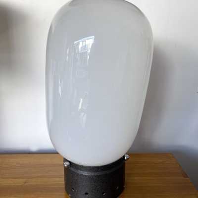 Space age bubble table lamp in Murano glass and metal by Mazzega. Italy 1970. in the style of Stilnovo, Joe Colombo, Arteluce, Arredoluce, Lumi, Luci, Rggiani, Sciolari, Werner Pantone, Luigi Colani, Raak, Angelo Lelii, Francesco Bocola, Superstudio, Enrico Tronconi, Mario Bellini, Harvey Guzzini, Luigi Massoni, Martinelli, Pierre Cardin, Fabio Lenci, Fontana Arte, Artemide, Arteluce, Arredoluce, Luigi Caccia Dominioni, Venini, Vistosi, La Murrina, Aldo Carlo Nason floor sconces mid-century chandelier