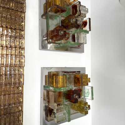 Pair of geometry wall or ceiling lights in pressed glass and stainless steel by Poliarte. Italy 1970. in the style of Biancardi and Jordan Arte, Longobard, Venini, Vistosi, La Murrina, Aldo Carlo Nason for Mazzega Murano, Toni Zuccheri for Veart, Stilnovo