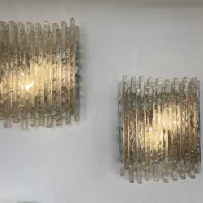 Pair of wall lights in hammered glass and metal by Poliarte. Italy 1970 murano mazzega venini vistosi la murrina aldo carlo nason