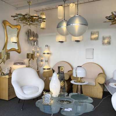Pair of wall lights in hammered glass and metal by Poliarte. Italy 1970 murano mazzega venini vistosi la murrina aldo carlo nason