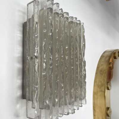 Pair of wall lights in hammered glass and metal by Poliarte. Italy 1970 murano mazzega venini vistosi la murrina aldo carlo nason