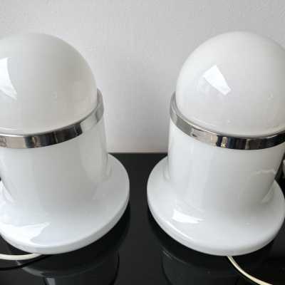 Pair of Murano glass and chromed metal table lamps by Reggiani. Italy 1970. in the style of Venini, Vistosi, La Murrina, Aldo Carlo Nason, Mazzega, Esperia, Stilnovo, Artemide, Arteluce, Arredoluce, Memphis style, Ettore Sottsass, Joe Colombo, Lumi, Luci, Rggiani, Sciolari, Werner Pantone, Luigi Colani, Raak, Angelo Lelii, Angelo Brotto, Enrico Tronconi, Mario Bellini, Harvey Guzzini, Pierre Cardin floor lamp chandelier wall lights brass mid-century modern space age 1980