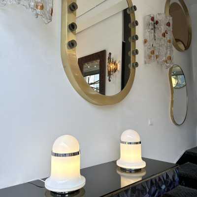 Pair of Murano glass and chromed metal table lamps by Reggiani. Italy 1970. in the style of Venini, Vistosi, La Murrina, Aldo Carlo Nason, Mazzega, Esperia, Stilnovo, Artemide, Arteluce, Arredoluce, Memphis style, Ettore Sottsass, Joe Colombo, Lumi, Luci, Rggiani, Sciolari, Werner Pantone, Luigi Colani, Raak, Angelo Lelii, Angelo Brotto, Enrico Tronconi, Mario Bellini, Harvey Guzzini, Pierre Cardin floor lamp chandelier wall lights brass mid-century modern space age 1980