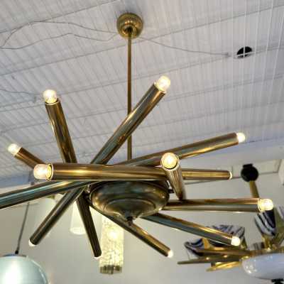 Chandelier or suspension sputnik or brass fireworks. Italy 1950. in the style of Venini, Vistosi, Veronese, La Murrina, Stilux, Aldo Carlo Nason, Stilnovo, Joe Colombo, Arteluce, Arredoluce, Lumi, Luci, Rggiani, Sciolari, Werner Pantone, Luigi Colani, Raak, Angelo Lelii, Angelo Brotto, Esperia, Francesco Bocola, Superstudio, Enrico Tronconi, Mario Bellini, Harvey Guzzini, Luigi Massoni, Martinelli, Pierre Cardin, Fabio Lenci, Gio Ponti floor lamps mid-century modern space age metal chrome
