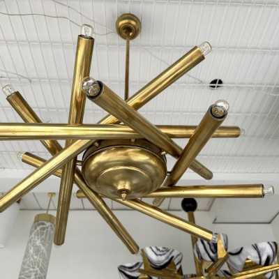 Chandelier or suspension sputnik or brass fireworks. Italy 1950. in the style of Venini, Vistosi, Veronese, La Murrina, Stilux, Aldo Carlo Nason, Stilnovo, Joe Colombo, Arteluce, Arredoluce, Lumi, Luci, Rggiani, Sciolari, Werner Pantone, Luigi Colani, Raak, Angelo Lelii, Angelo Brotto, Esperia, Francesco Bocola, Superstudio, Enrico Tronconi, Mario Bellini, Harvey Guzzini, Luigi Massoni, Martinelli, Pierre Cardin, Fabio Lenci, Gio Ponti floor lamps mid-century modern space age metal chrome