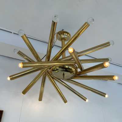 Sputnik suspension chandelier in brass and glass. Italy 1950 stilnovo arredoluce arteluce sciolari reggiani 1960 1970