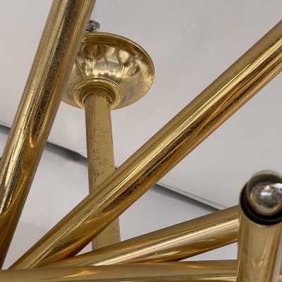 Sputnik suspension chandelier in brass and glass. Italy 1950 stilnovo arredoluce arteluce sciolari reggiani 1960 1970