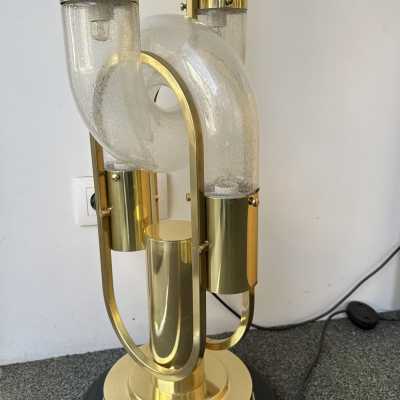 Chain floor lamp in brass and Murano glass. Aldo Nason for Mazzega. Italy 1970. in the style of Venini, Vistosi, La Murrina, Seguso, Carlo Nason, Poliarte, Esperia, Angelo Brotto, Stilnovo, Arteluce, Arredoluce, Artemide, Pierre Cardin, Lumi, Luci, Raak, Angelo Lelii, Francesco Bocola, Superstudio , Enrico Tronconi. chandelier lamps chrome metal stainless steel mid-century modern space age 1980