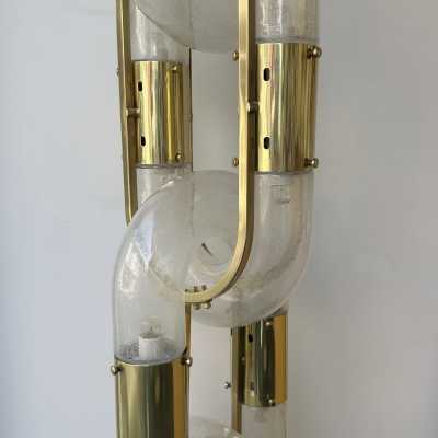 Chain floor lamp in brass and Murano glass. Aldo Nason for Mazzega. Italy 1970. in the style of Venini, Vistosi, La Murrina, Seguso, Carlo Nason, Poliarte, Esperia, Angelo Brotto, Stilnovo, Arteluce, Arredoluce, Artemide, Pierre Cardin, Lumi, Luci, Raak, Angelo Lelii, Francesco Bocola, Superstudio , Enrico Tronconi. chandelier lamps chrome metal stainless steel mid-century modern space age 1980
