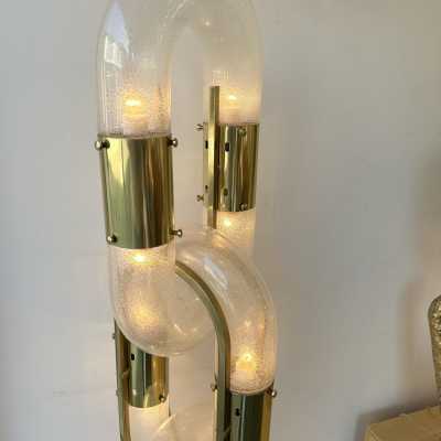 Chain floor lamp in brass and Murano glass. Aldo Nason for Mazzega. Italy 1970. in the style of Venini, Vistosi, La Murrina, Seguso, Carlo Nason, Poliarte, Esperia, Angelo Brotto, Stilnovo, Arteluce, Arredoluce, Artemide, Pierre Cardin, Lumi, Luci, Raak, Angelo Lelii, Francesco Bocola, Superstudio , Enrico Tronconi. chandelier lamps chrome metal stainless steel mid-century modern space age 1980