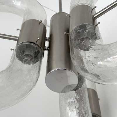 Mario Bellini, Harvey Guzzini, Luigi Massoni, Martinelli, Pierre Luster or Chain ring suspension in Murano glass and silver nickel-plated brass by Aldo Nason for Mazzega. Italy 1970. in the style of Venini, Veronese, La Murrina, Carlo Nason, Stilnovo, Joe Colombo, Arteluce, Arredoluce, Lumi, Luci, Rggiani, Sciolari, Werner Pantone, Luigi Colani, Raak, Angelo Lelii, Angelo Brotto, Esperia, Enrico Tronconi, Cardin, brass wall lamps mid-century modern space age chome metal
