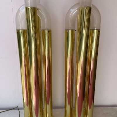 Pair of Chain floor lamp in brass and Murano glass. Aldo Nason for Mazzega. Italy 1970. in the style of Venini, Vistosi, La Murrina, Seguso, Carlo Nason, Poliarte, Esperia, Angelo Brotto, Stilnovo, Arteluce, Arredoluce, Artemide, Pierre Cardin, Lumi, Luci, Raak, Angelo Lelii, Francesco Bocola, Superstudio , Enrico Tronconi chandelier lamps chrome metal stainless steel 1980