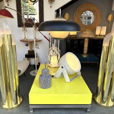 Pair of Chain floor lamp in brass and Murano glass. Aldo Nason for Mazzega. Italy 1970. in the style of Venini, Vistosi, La Murrina, Seguso, Carlo Nason, Poliarte, Esperia, Angelo Brotto, Stilnovo, Arteluce, Arredoluce, Artemide, Pierre Cardin, Lumi, Luci, Raak, Angelo Lelii, Francesco Bocola, Superstudio , Enrico Tronconi chandelier lamps chrome metal stainless steel 1980