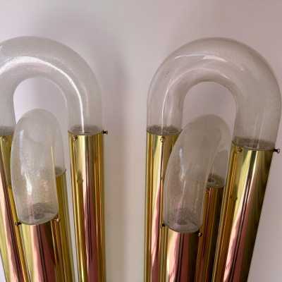 Pair of Chain floor lamp in brass and Murano glass. Aldo Nason for Mazzega. Italy 1970. in the style of Venini, Vistosi, La Murrina, Seguso, Carlo Nason, Poliarte, Esperia, Angelo Brotto, Stilnovo, Arteluce, Arredoluce, Artemide, Pierre Cardin, Lumi, Luci, Raak, Angelo Lelii, Francesco Bocola, Superstudio , Enrico Tronconi chandelier lamps chrome metal stainless steel 1980