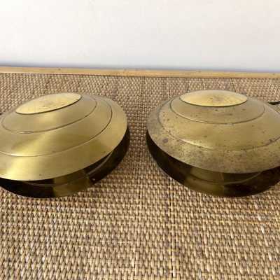 Pair of brass shell lamps by Angelo Brotto. Italy 1970 chandelier sconces Reggiani, Sciolari, Francesco Buzzi Ceriani, Stilnovo, Aldo Carlo Nason for Mazzega, Venini, Vistosi, La Murrina, Toni Zuccheri, Fontana Arte, Artemide, Arteluce, Arredoluce, Luigi Caccia Dominioni.