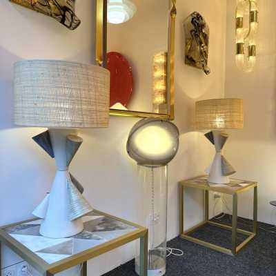 Pair of ceramic Cone table lamps by Antonio Cagianelli. Italy 2022. Contemporary work, limited edition of 10 copies. Pretty rattan raffia lampshades. Artist preserved in the permanent collections of the Museum of Decorative Arts in Paris. floor lamp chandelier mid-century modern terracotta brass contemporary art artist