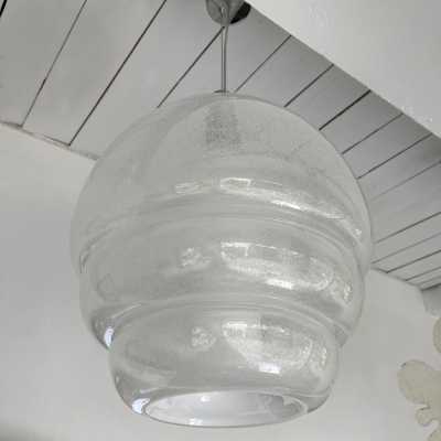 Suspension or chandelier LS134 in bubbled Murano glass and metal by Carlo Nason for Mazzega. Italy 1970 aldo vistosi venini la murrina
