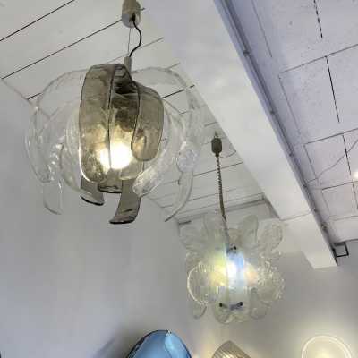 Chandelier or suspension pendant lightning light model Artichoke in Murano glass and metal by Carlo Nason for Mazzega. Italy 1970. in the gour of Venini, Veronese, La Murrina, Aldo Nason, Stilnovo, Joe Colombo, Arteluce, Arredoluce, Lumi, Luci, Rggiani, Sciolari, Werner Pantone, Luigi Colani, Raak, Angelo Lelii, Angelo Brotto, Esperia, Francesco Bocola, Superstudio, Enrico Tronconi, Mario Bellini, Harvey Guzzini, Luigi Massoni, Martinelli, Pierre Cardin, Fabio Lenci, Gio Ponti brass mid-century floor lamps