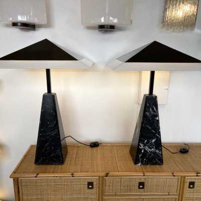 Large pair of lamps in marble and lampshades in lacquered metal and white methacrylate by Cini Boeri for Tranconi. Italy 1970. floor lamp chandelier Reggiani, Sciolari, Francesco Buzzi Ceriani, Stilnovo, Angelo Brotto for Esperia, Aldo Carlo Nason for Mazzega, Venini, Vistosi, La Murrina, Toni Zuccheri, Fontana Arte, Artemide, Arteluce, Arredoluce, Luigi Caccia Dominioni.