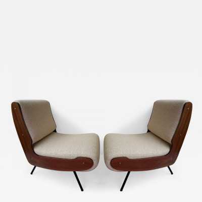 rare Pair of armchairs or armchairs model 836 in wood, lacquered metal and brass reupholstered in sand bouclé fabrics by Gianfranco Frattini for Cassina. Italy 1950. model awarded the "Compasso d'Oro" prize in 1955. Pierre Jeanneret, Chandigarh, Le Corbusier, Jean Prouvé, Charlotte Perriand, Jean Royère, Gio Ponti, Augusto Romano, Osvaldo Borsani, Joe Colombo, Vico Magistretti, Luisa Ico Parisi, Mario Bellini, Tito Agnoli, Afra Tobia Carlo Scarpa, Luciano Frigerio mid-century modern