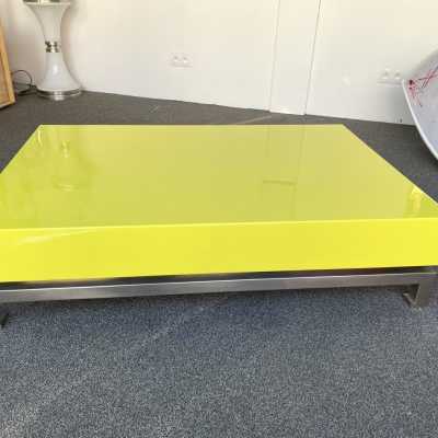 Coffee table with drawers in yellow lacquered wood and silver nickel-plated brass by Guy Lefèvre. France 1970 maison jansen willy rizzo mario sabot stainless steel chromed metal side tables