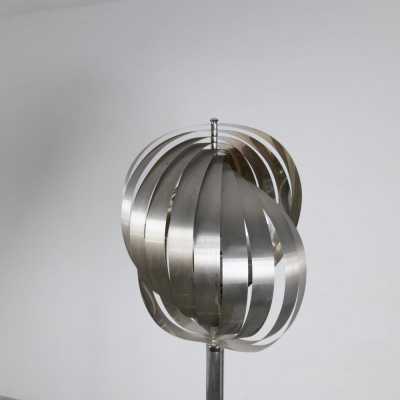 Metal space age spiral floor lamp by Henri Mathieu. France 1970. in the style of Venini, Vistosi, Veronese, La Murrina, Stilux, Aldo Carlo Nason, Stilnovo, Joe Colombo, Arteluce, Arredoluce, Lumi, Luci, Rggiani, Sciolari, Werner Pantone, Luigi Colani, Raak, Angelo Lelii, Angelo Brotto, Esperia, Francesco Bocola, Superstudio, Enrico Tronconi, Mario Bellini, Harvey Guzzini, Luigi Massoni, Martinelli, Pierre Cardin, Fabio Lenci, Gio Ponti. mid-century stainless steel chandelier lamps