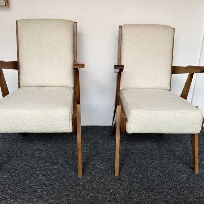 Pair of wooden compass feet armchairs. Italy 1960. Design attributed to Augusto Romano. A conservative restoration was carried out. In the style of Pierre Jeanneret, Chandigarh, Le Corbusier, Jean Prouvé, Charlotte Perriand, Jean Royère, Gio Ponti. mid-century modern chairs sofa