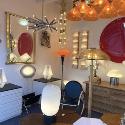 Pair of striped murano glass table lamps. Italy 1970. in the style of Venini, Vistosi, Veronese, La Murrina, Stilux, Aldo Carlo Nason, Stilnovo, Joe Colombo, Arteluce, Arredoluce, Italian design Lumi, Luci, Rggiani, Sciolari, Werner Pantone, Luigi Colani, Raak, Angelo Lelii, Angelo Brotto, Esperia, Francesco Bocola, Superstudio, Enrico Tronconi, Mario Bellini, Harvey Guzzini, Luigi Massoni, Martinelli, Pierre Cardin, Fabio Lenci, Gio Ponti. brass mid-century floor lamp