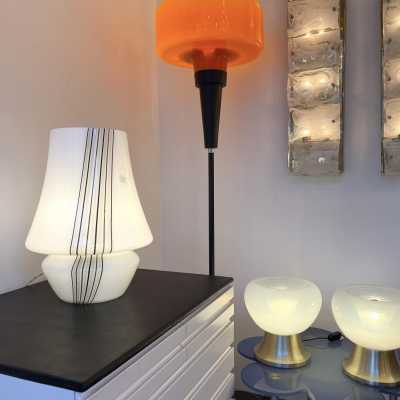 Pair of striped murano glass table lamps. Italy 1970. in the style of Venini, Vistosi, Veronese, La Murrina, Stilux, Aldo Carlo Nason, Stilnovo, Joe Colombo, Arteluce, Arredoluce, Italian design Lumi, Luci, Rggiani, Sciolari, Werner Pantone, Luigi Colani, Raak, Angelo Lelii, Angelo Brotto, Esperia, Francesco Bocola, Superstudio, Enrico Tronconi, Mario Bellini, Harvey Guzzini, Luigi Massoni, Martinelli, Pierre Cardin, Fabio Lenci, Gio Ponti. brass mid-century floor lamp