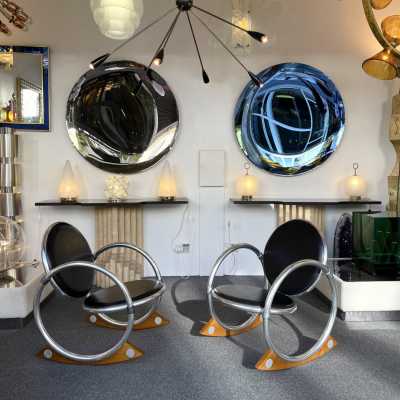 Dondolo rocking chairs in metal, leather and wood by Verner Panton for Ycami. Italy 1990. Created in 1994 by Danish designer. in the style of Gio Ponti, Gianfranco Frattini, Cassina, Osvaldo Borsani, Joe Colombo, Vico Magistretti, Luisa Parisi, Mario Bellini, Tito Agnoli, Afra Tobia Carlo Scarpa, Luciano Frigerio, Sporiti, Marco Zanuso, Giulio Moscatelli, Formanova. mid-century fireside chairs