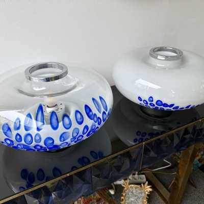 Pair of mid-century space age UFO lamps in Murano glass and chromed metal by Esperia. Italy 1970. in the style of Venini, Vistosi, La Murrina, Seguso, Aldo Nason, Poliarte, Carlo Aldo Nason for Mazzega, Stilnovo, Arteluce, Arredoluce, Artemide, Pierre Cardin, Lumi, Luci, Raak, Angelo Lelli Lelii, Francesco Bocola , Superstudio, Enrico Tronconi, Mario Bellini, Harvey Guzzini, Luigi Massoni, Martinelli, Fabio Lenci, Gio Ponti. brass stainless steel floor lamp chandelier pendant lightning mid-century modern