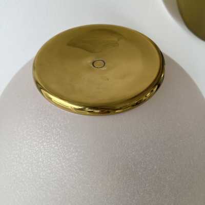 Large Murano glass and brass mushroom lamp by Fabbian. Italy 1970. in the style of Venini, Vistosi, La Murrina, Seguso, Aldo Nason, Poliarte, Carlo Aldo Nason for Mazzega, Stilnovo, Arteluce, Arredoluce, Artemide, Pierre Cardin, Lumi, Luci, Raak, Angelo Lelli Lelii, Francesco Bocola , Superstudio, Enrico Tronconi, Mario Bellini, Harvey Guzzini, Luigi Massoni, Martinelli, Fabio Lenci, Gio Ponti. metal stainless chrome floor lamp chandelier mid-century modern space age hollywood regency